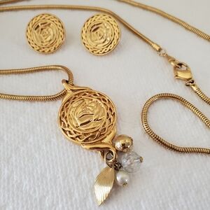 Necklace Earring Set Vintage LIZ CLAIBORNE Rose gold tone Flower N Leaf